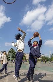 费城人队季后赛期间推行“费城狂热（Red October）”口号，全城穿红衣