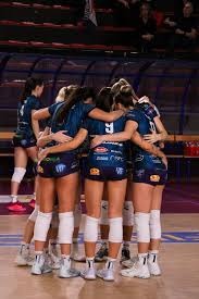 新疆阿图什杯11月15日开幕，艾菲尔丁担任喀什库克兰队主教练