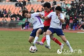 德扑里的“策略洁癖”：过度追求完美反而亏钱（德州扑克中的完美主义陷阱：越追求无瑕越容易亏钱）