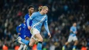 德扑里的“社交工程”：如何通过聊天让对手对你放松警惕。（德州扑克的社交心理战：用聊天引导对手放松警惕）