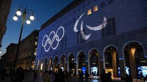 迈阿密马林鱼队由于上座率极低，2025 年季中宣布启动新一轮“薪资裁减”