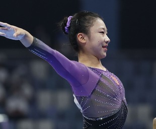 瑞士国脚曼赞比：扎卡是一名非常棒的队长，很高兴我们拥有他