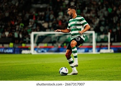 ③保罗 拿到1万助攻 用了1060场